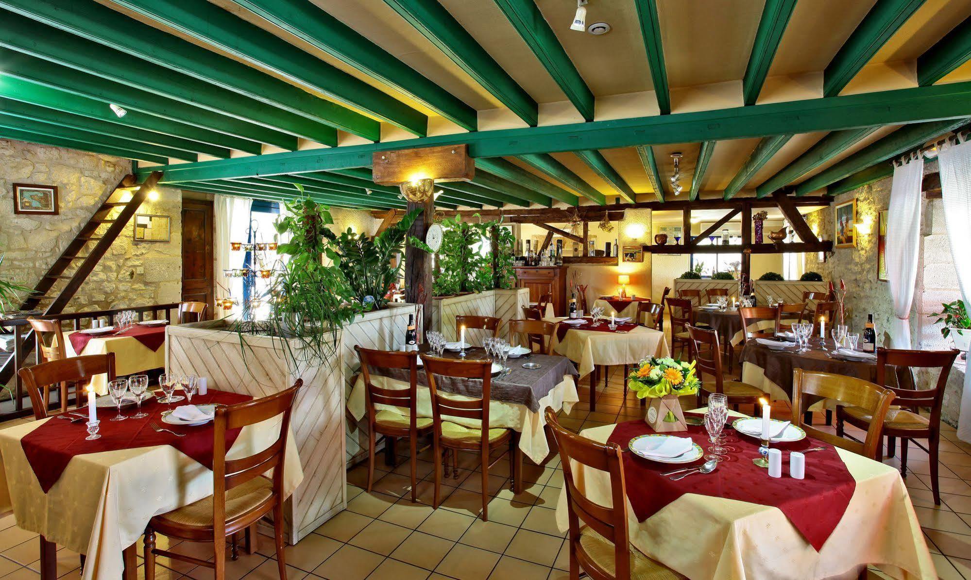 Hotel Le Sorbier Razac-sur-lʼIsle Esterno foto