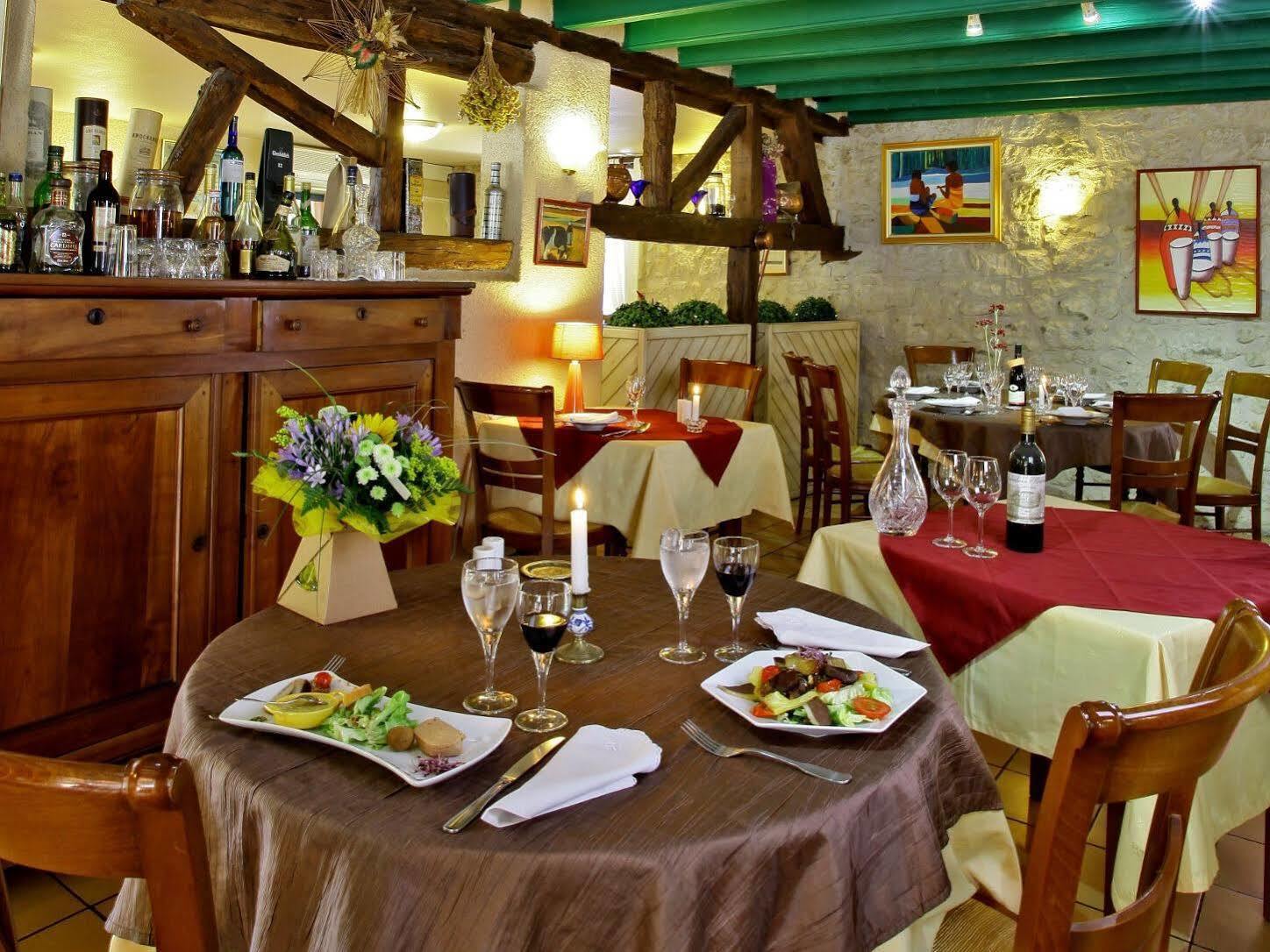 Hotel Le Sorbier Razac-sur-lʼIsle Esterno foto